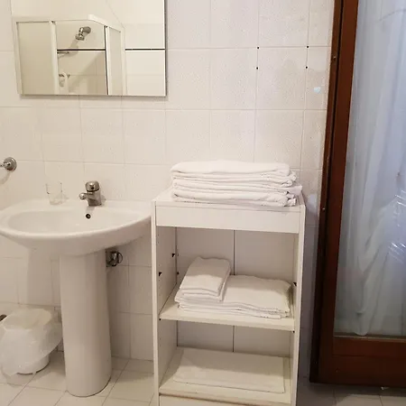 Hotel Villa Rosa-3
